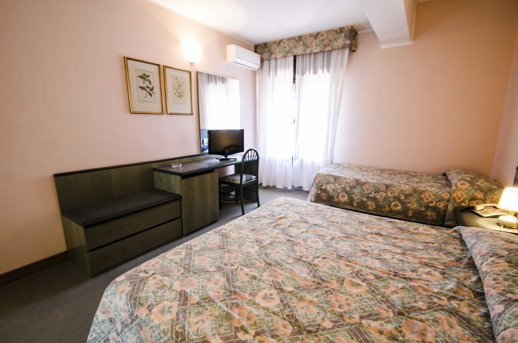 Torre Del Sole Hotel Tarquinia Exterior photo